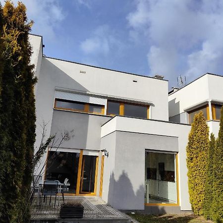 Dom Dabrowka Poznan Apartamento Paledzie Exterior foto