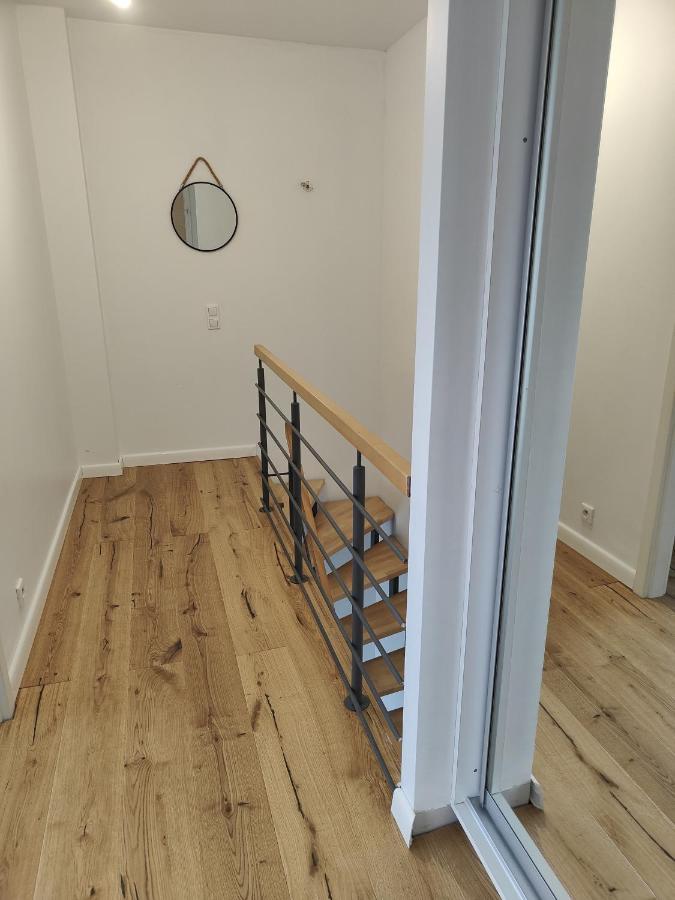 Dom Dabrowka Poznan Apartamento Paledzie Exterior foto